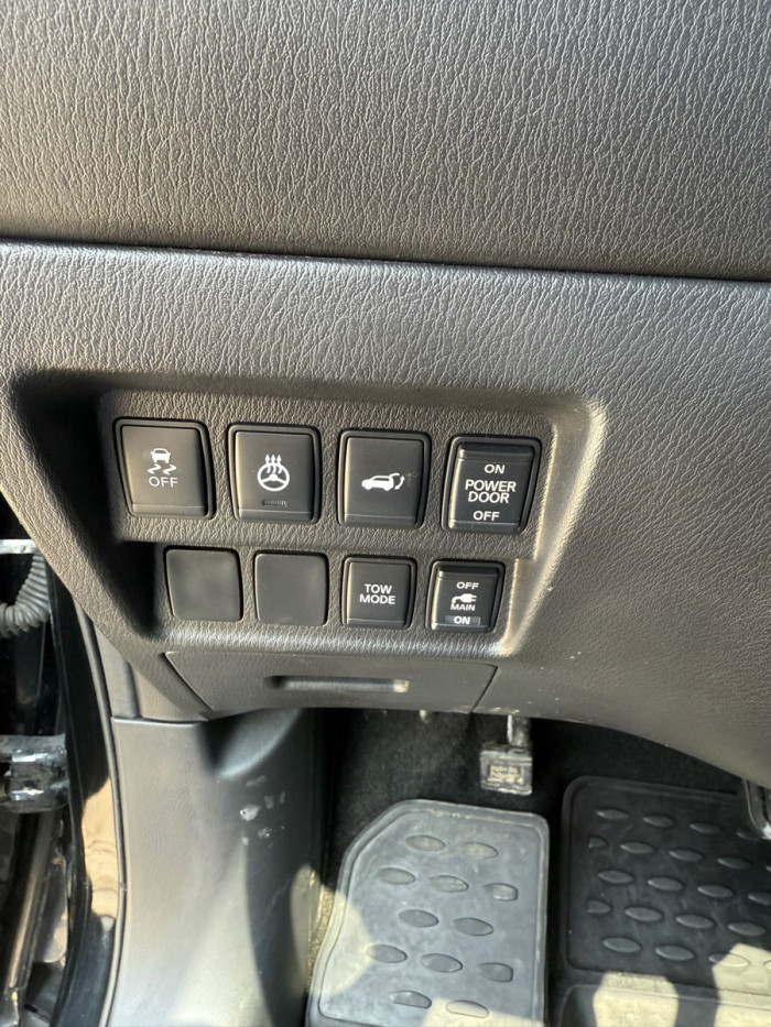 Nissan Pathfinder an. 2013 photo 7