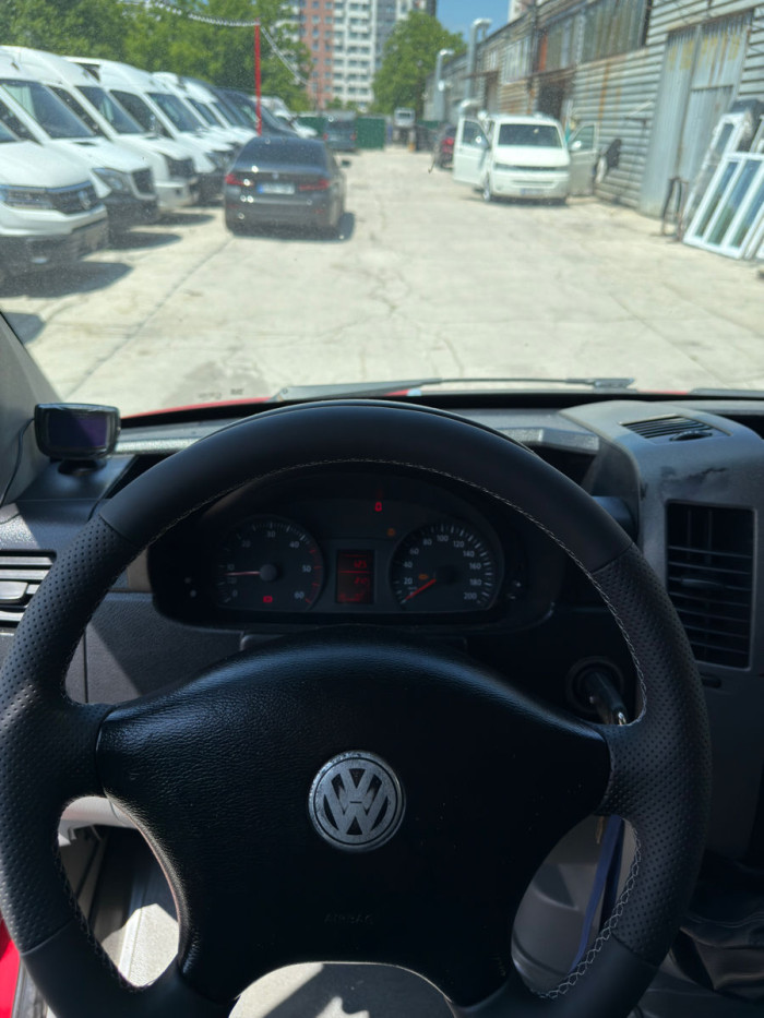 Volkswagen Crafter an. 2010 photo 8