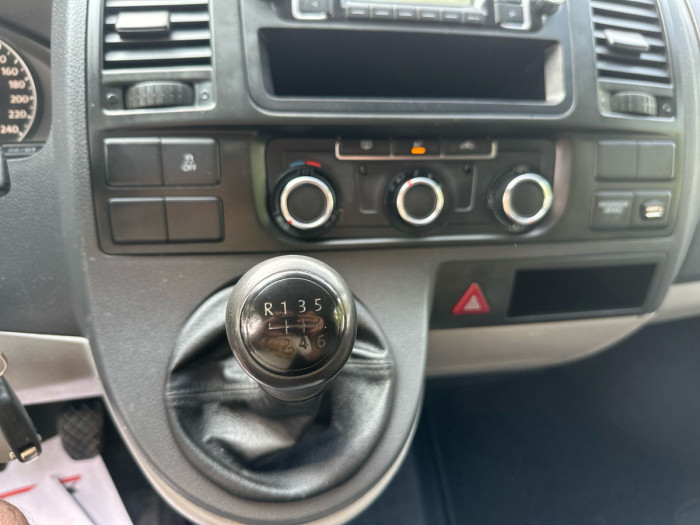 Volkswagen Transporte T-5+ 140 cai an. 2011 photo 10