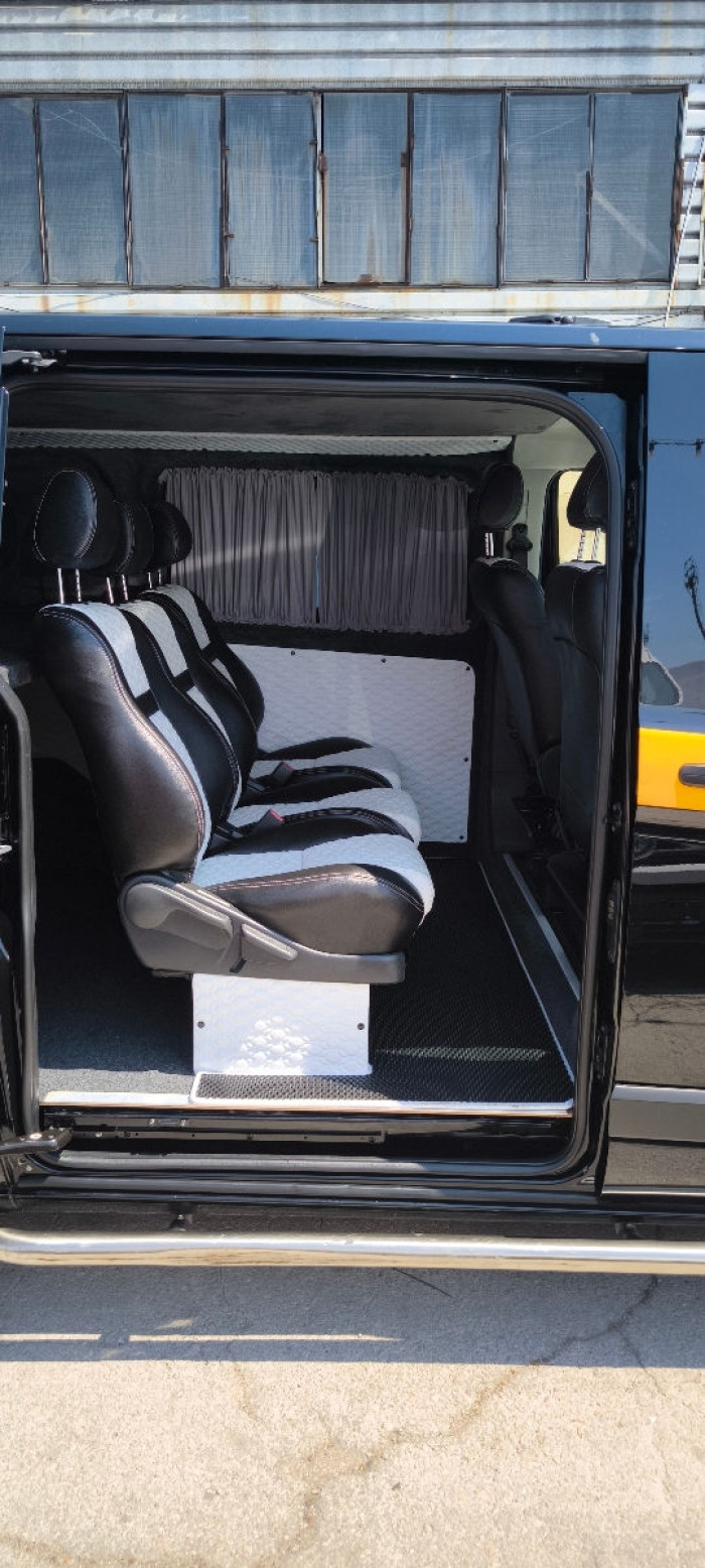 Ford Custum  an. 2018 photo 10