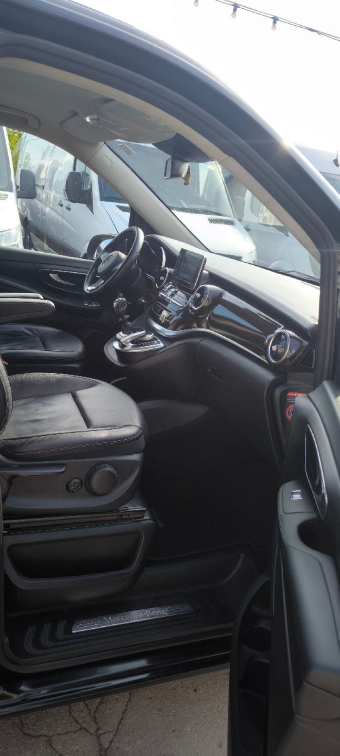 Mercedes V-Class an. 2018 photo 10