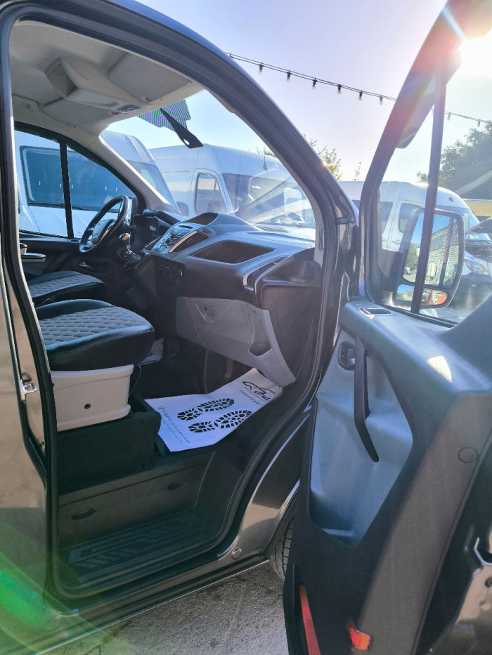 Ford Custum  an. 2016 photo 10