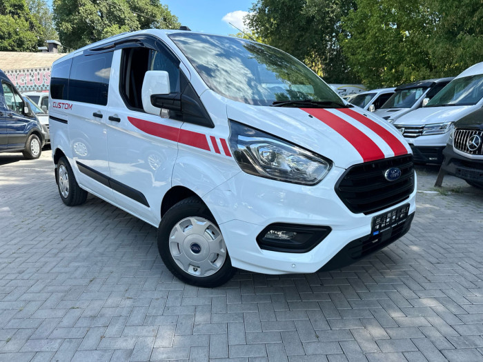 Ford Custum  an. 2019 photo 2