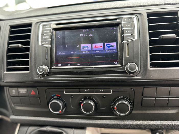 Volkswagen Transporter an. 2016 photo 14