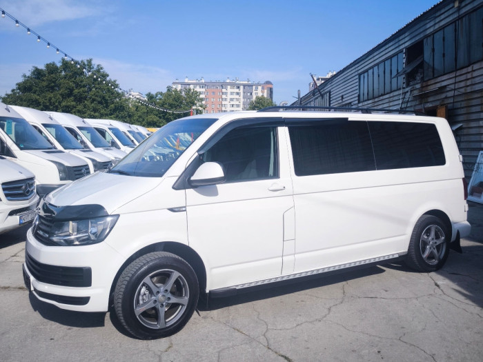 Volkswagen Transporter  an. 2017 photo