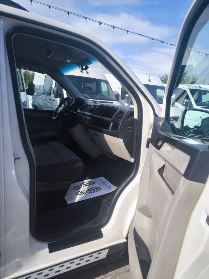 Volkswagen Transporter  an. 2017 photo 11