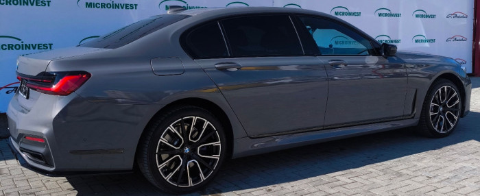 BMW 7 Series an. 2020 photo 2