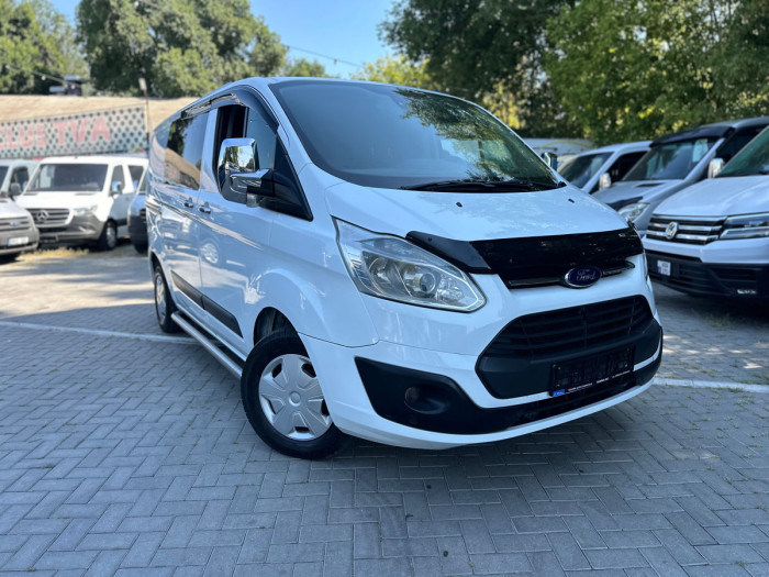Ford Custom  an. 2013 photo