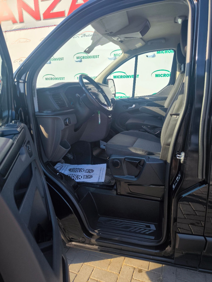 Ford Custum  an. 2018 photo 11