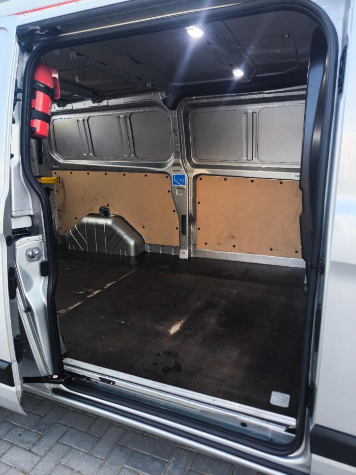 Ford Transit custum TVA an. 2022 photo 7