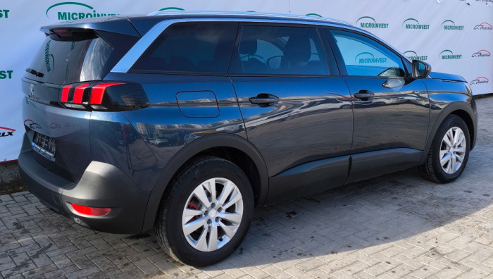 Peugeot 5008 an. 2018 photo 4
