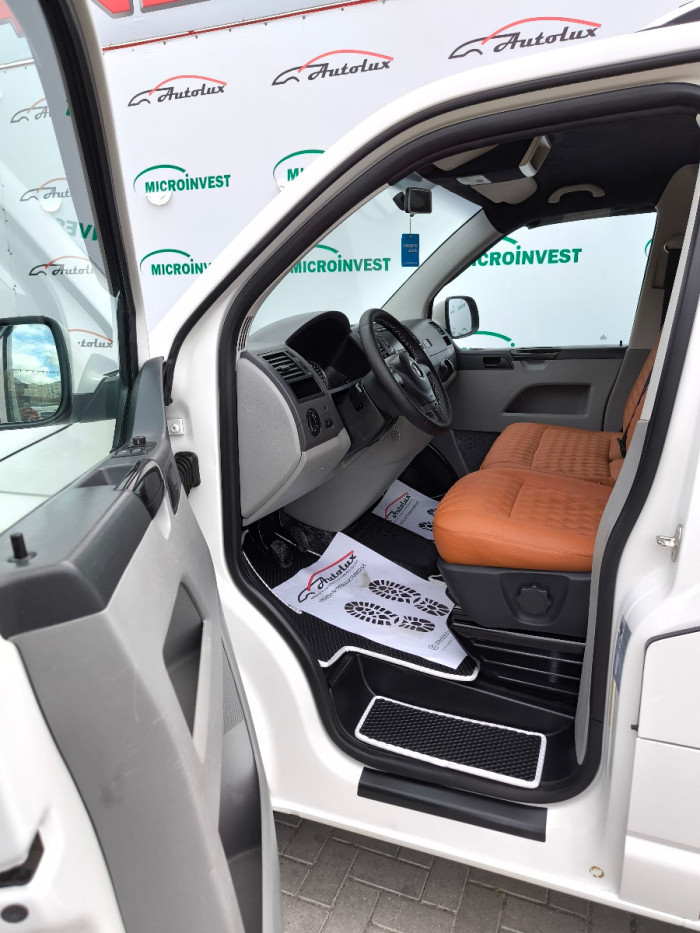 Volkswagen Transporter  an. 2012 photo 5