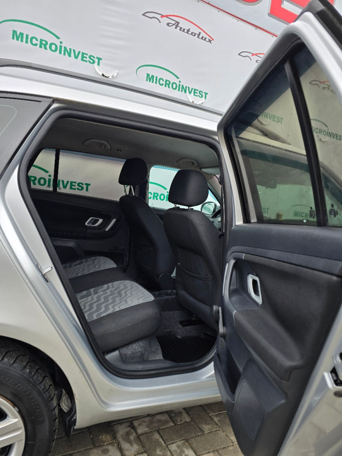 Skoda Fabia an. 2009 photo 8