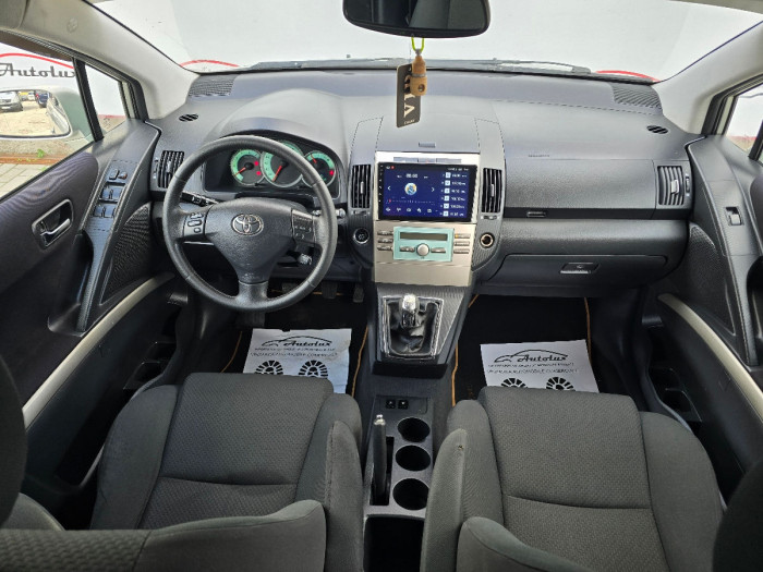 Toyota Corolla Verso an. 2005 photo 11