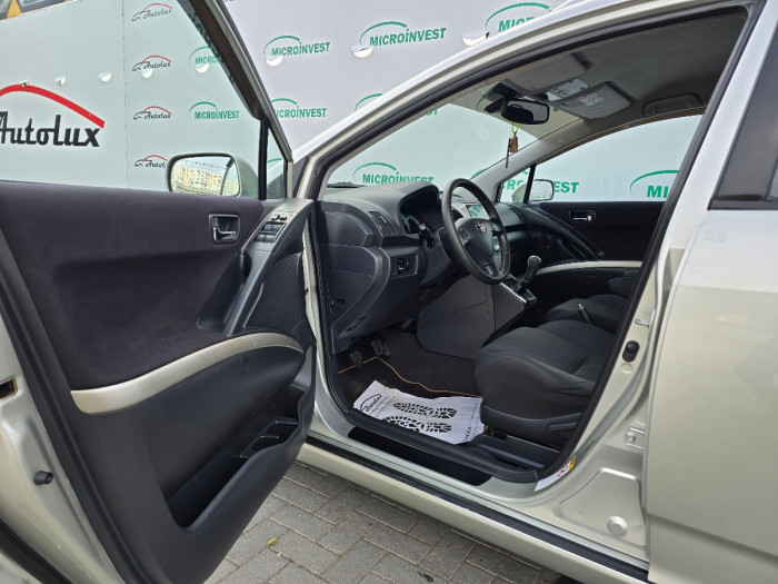 Toyota Corolla Verso an. 2005 photo 8