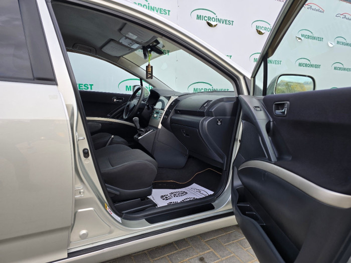 Toyota Corolla Verso an. 2005 photo 9