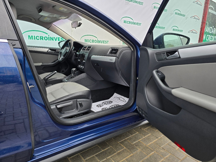 Volkswagen Jetta an. 2012 photo 7