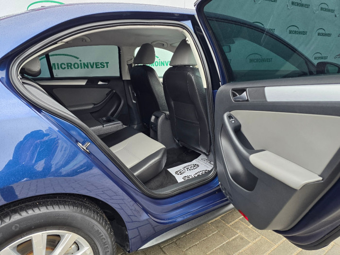 Volkswagen Jetta an. 2012 photo 8