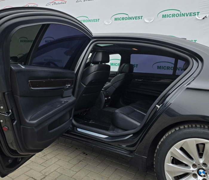 BMW 7 Series an. 2011 photo 5