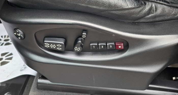 BMW X5 an. 2003 photo 14