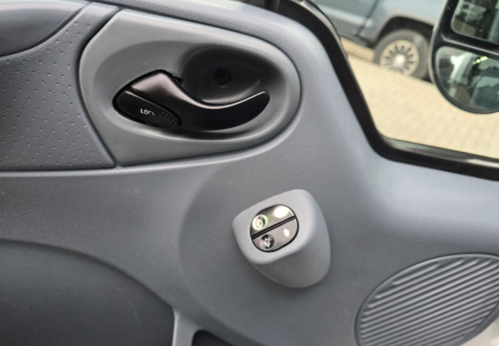 Ford Transit an. 2013 photo 12