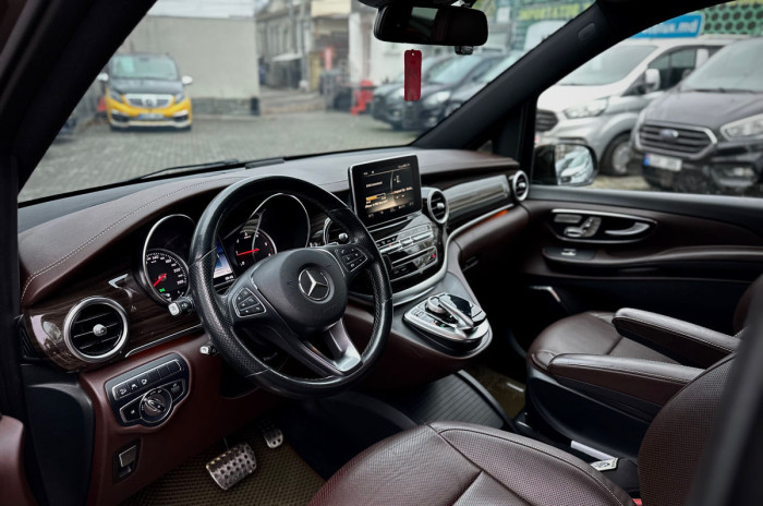 Mercedes V-Class an. 2017 photo 7
