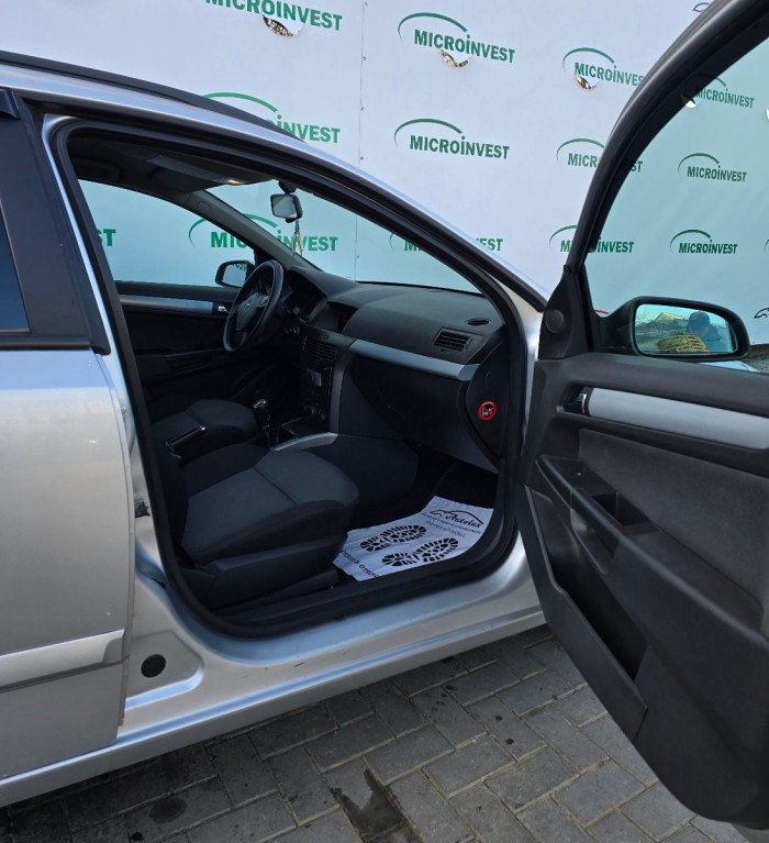 Opel Astra an. 2006 photo 7