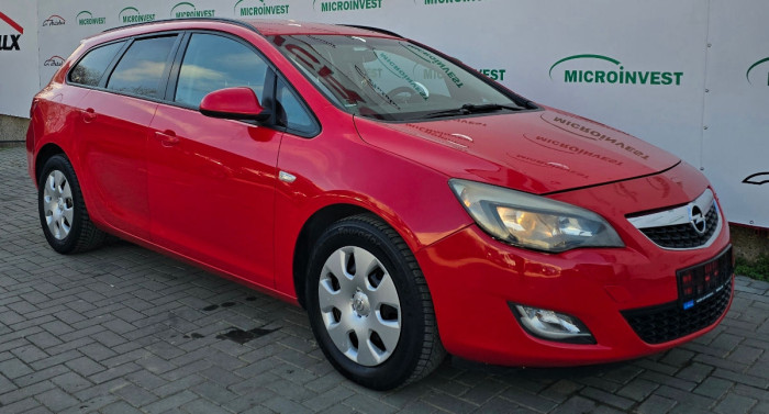 Opel Astra an. 2011 photo 1