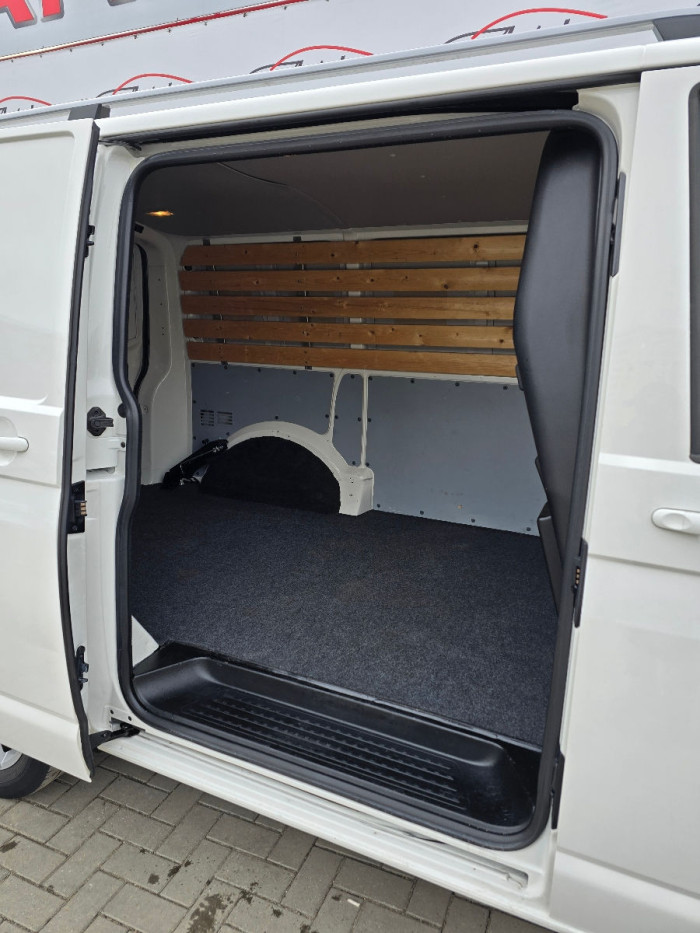 Volkswagen Transporter cu TVA an. 2018 photo 5
