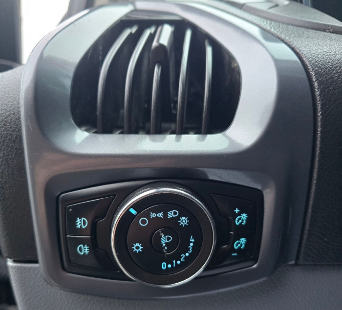 Ford Transit Custum TVA photo 7