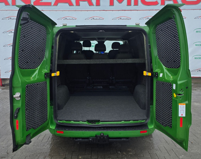 Ford Transit Custum TVA photo 13