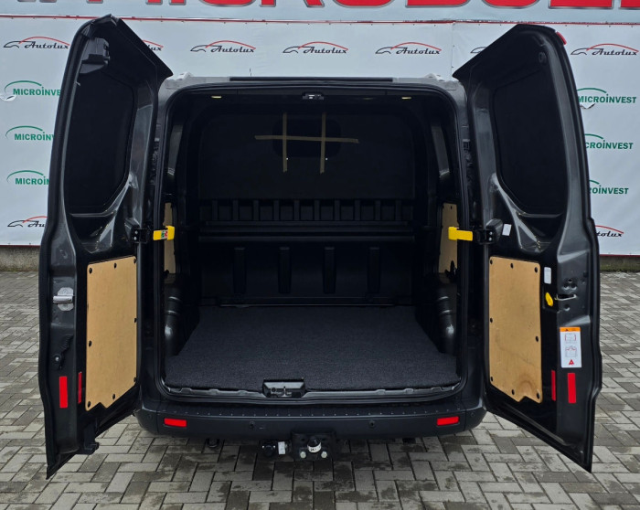 Ford Transit Custum photo 15