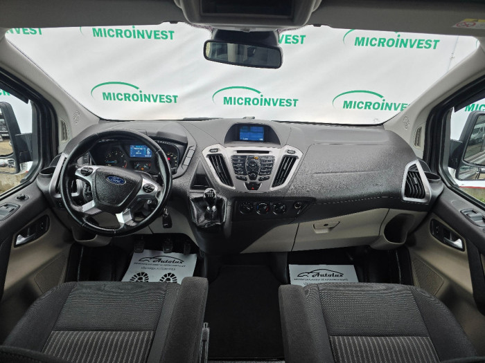 Ford Transit Custum photo 16