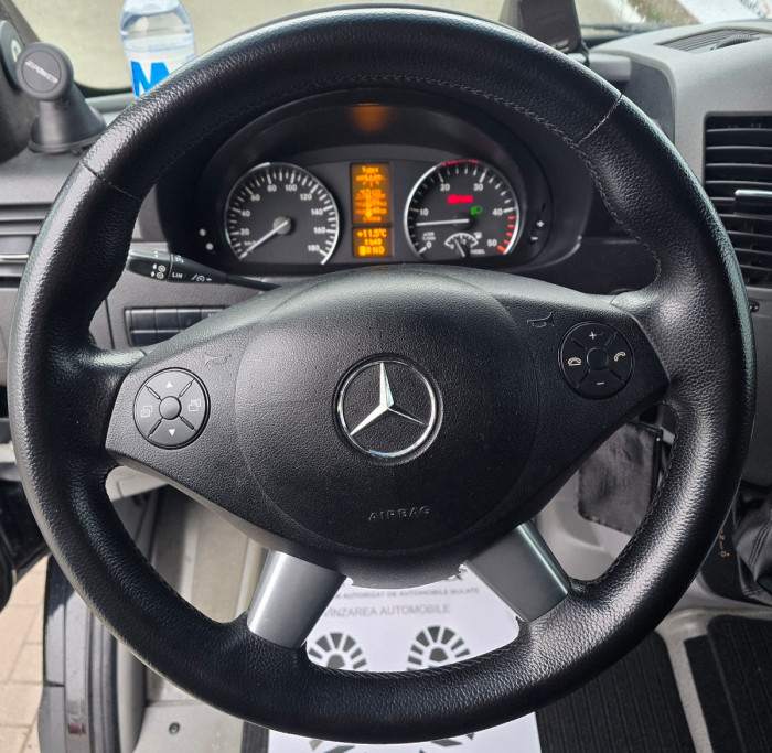 Mercedes Sprinter photo 6