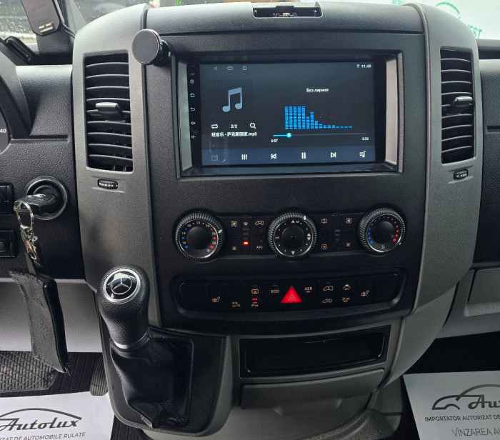 Mercedes Sprinter photo 7