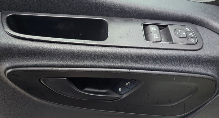 Mercedes Sprinter photo 7