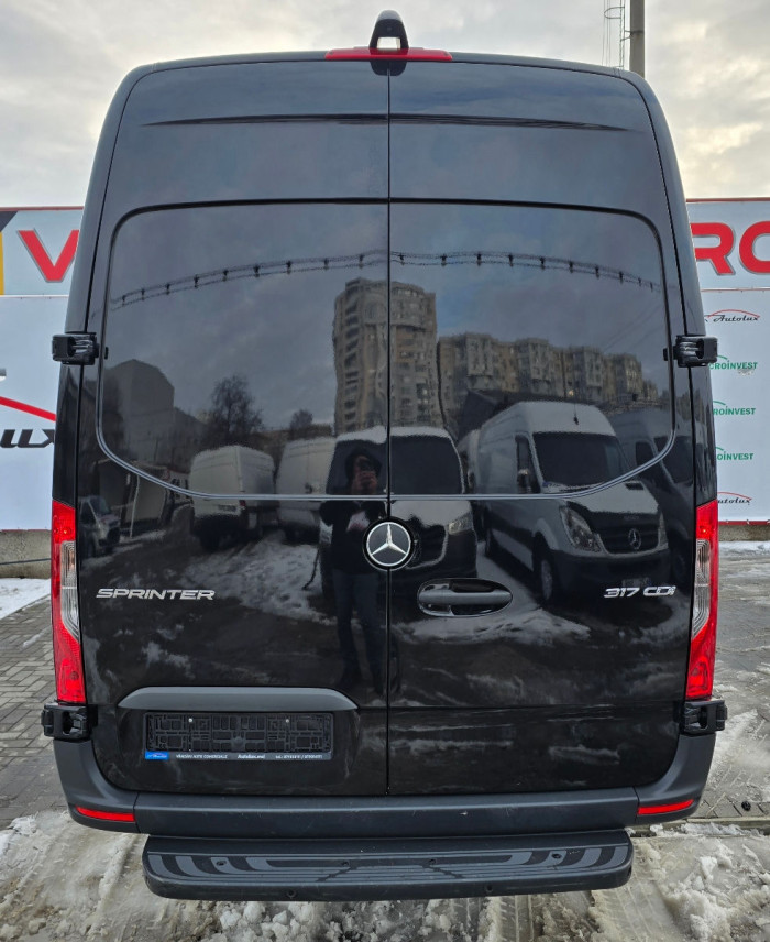 Mercedes Sprinter photo 12