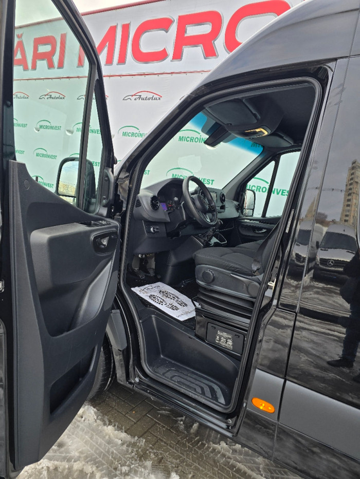Mercedes Sprinter photo 6