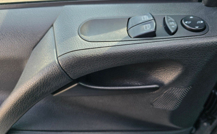 Mercedes Vito photo 6