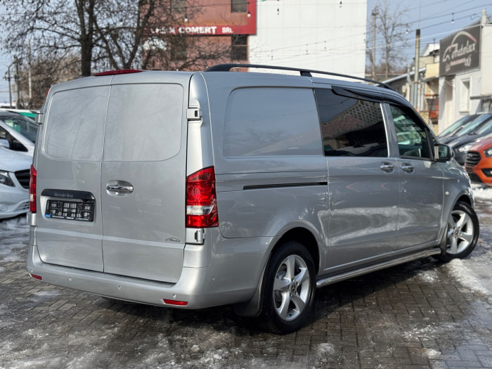 Mercedes Vito photo 2