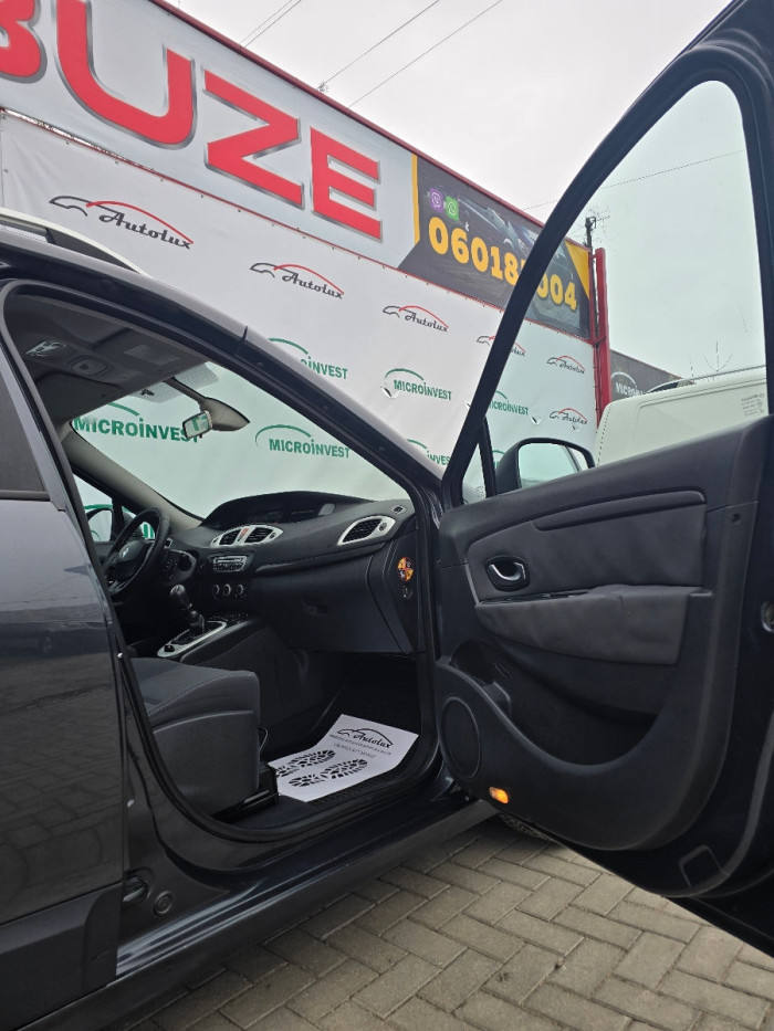 Renault Grand Scenic photo 10