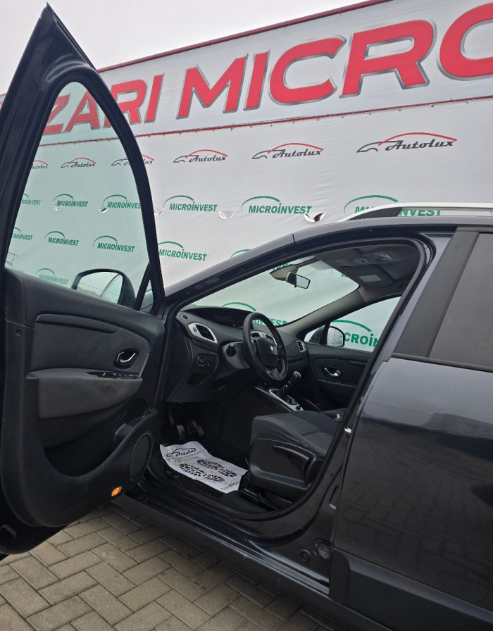 Renault Grand Scenic photo 6