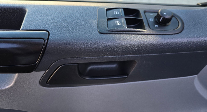 Volkswagen Transporter photo 6