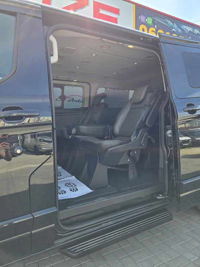 Ford Custum tourneo photo 5