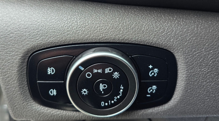 Ford Transit Custum TVA photo 6