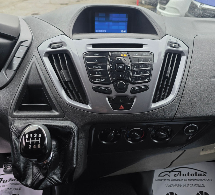 Ford Transit Custum photo 10