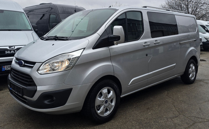 Ford Transit Custum photo 2