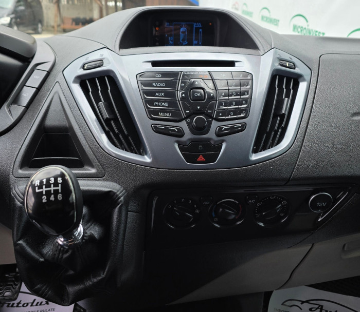 Ford Transit Custum photo 9