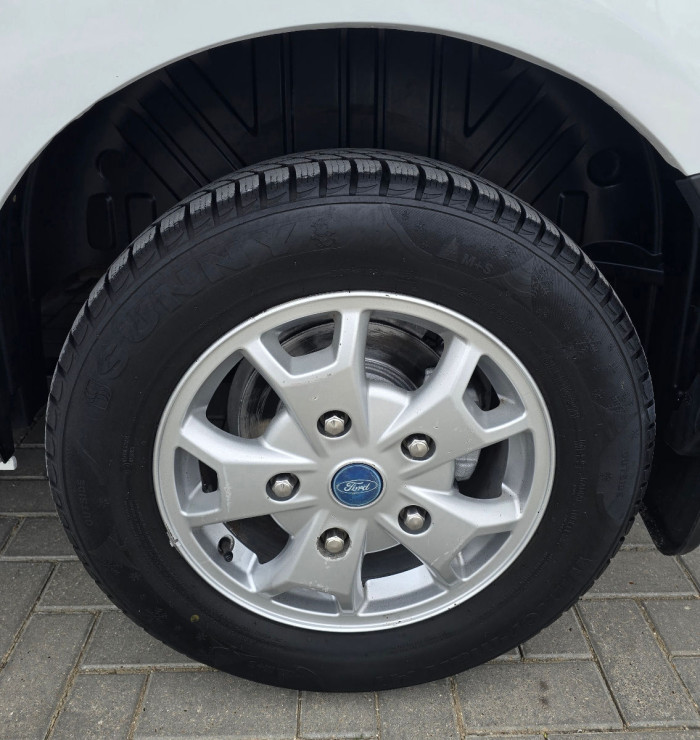 Ford Transit custum photo 5