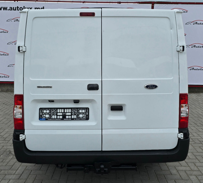 Ford Transit photo 9